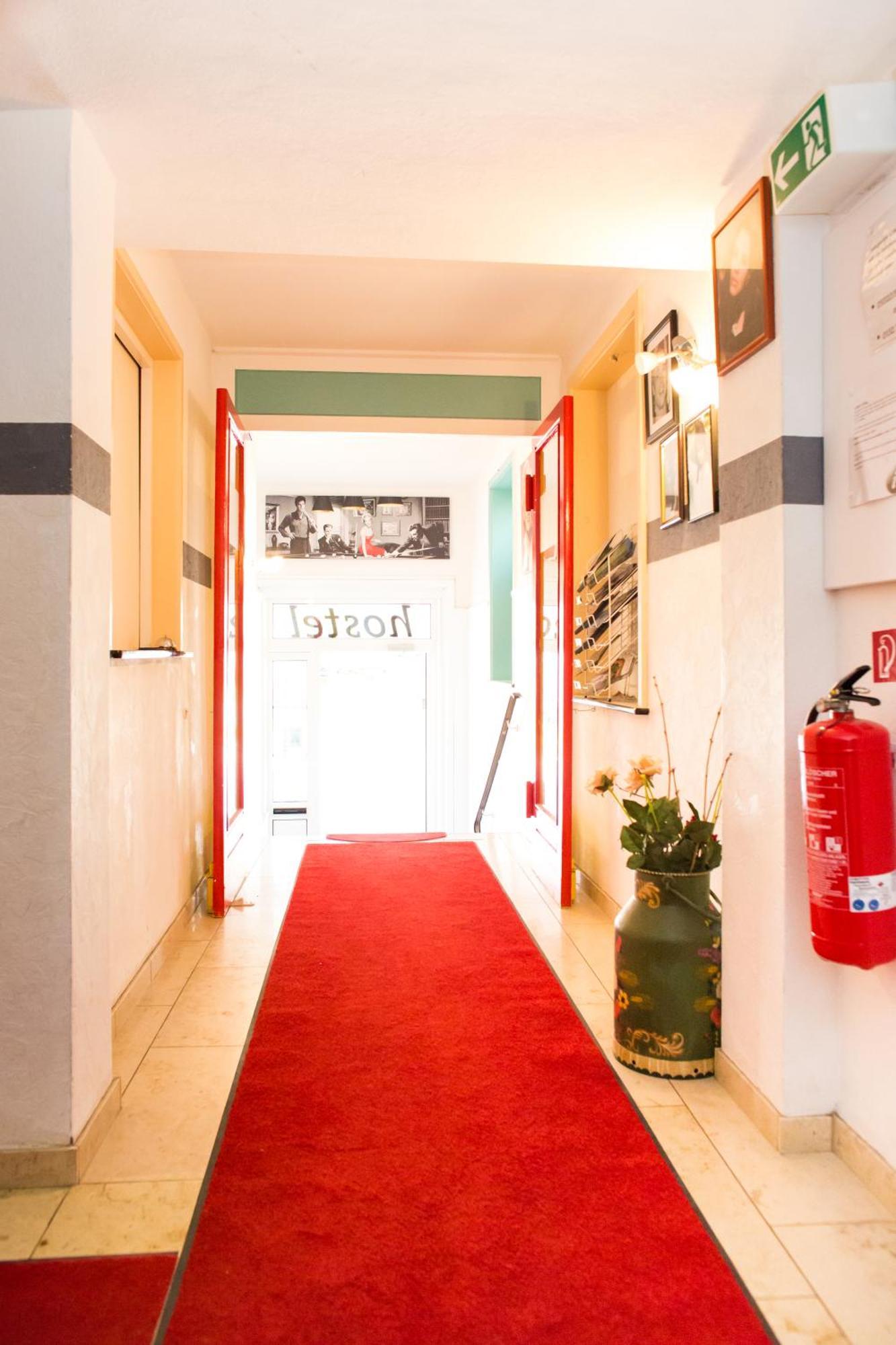 Hostel & Hotel برونلاغ المظهر الخارجي الصورة