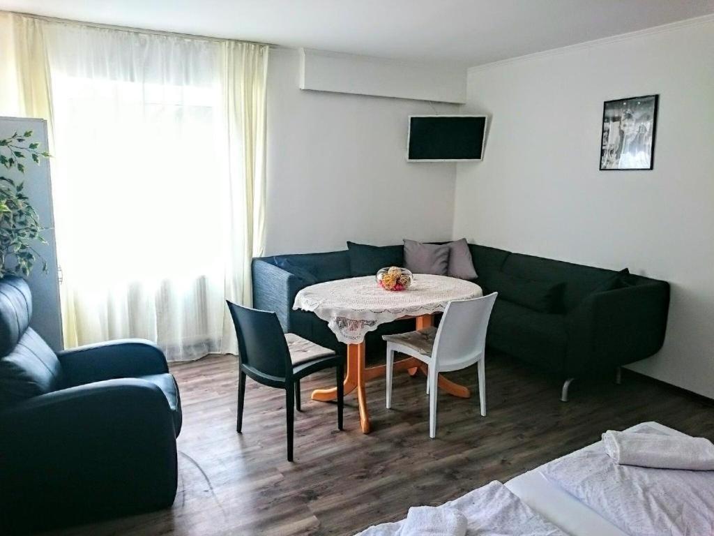 Hostel & Hotel برونلاغ المظهر الخارجي الصورة