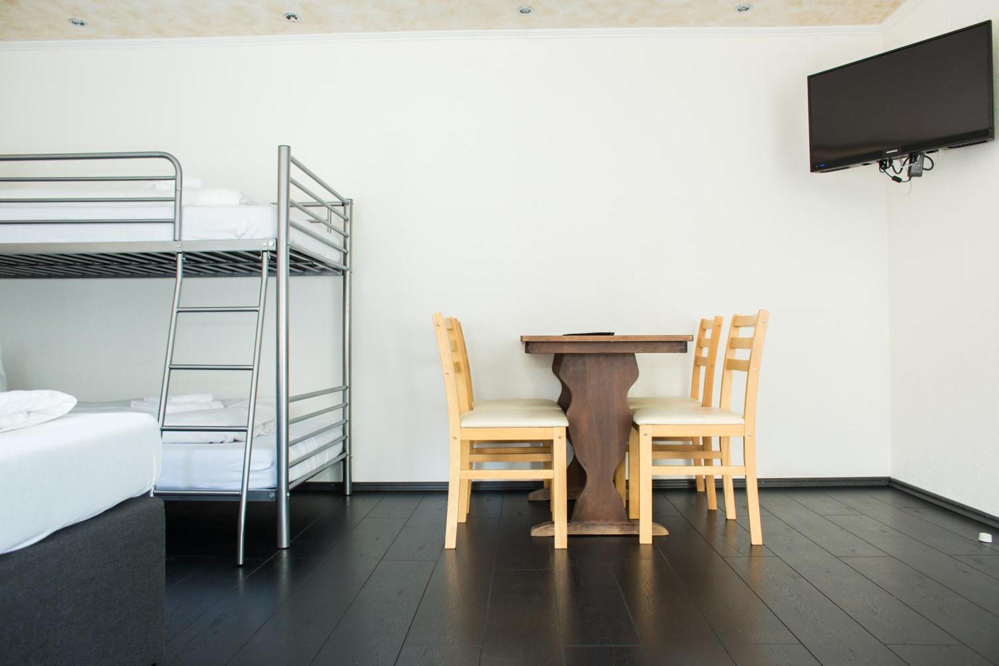 Hostel & Hotel برونلاغ المظهر الخارجي الصورة