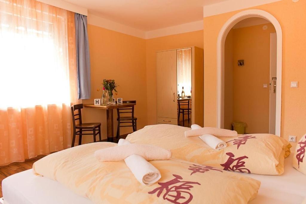 Hostel & Hotel برونلاغ المظهر الخارجي الصورة